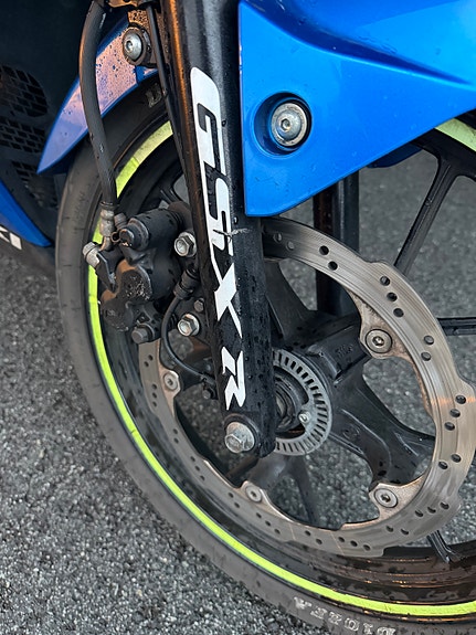 Suzuki GSX-R 125 6 of 12