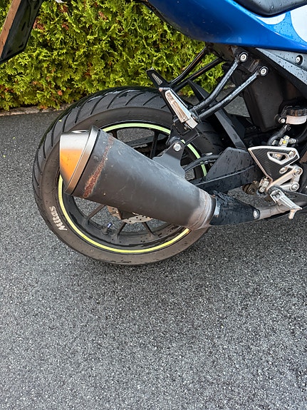 Suzuki GSX-R 125 5 of 12