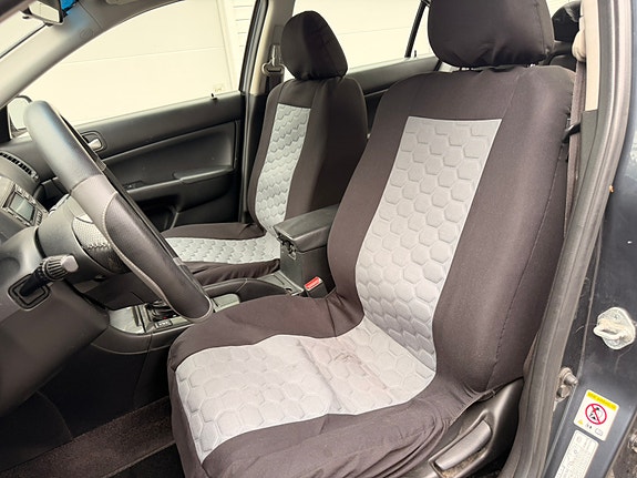 Honda Accord 10 of 27