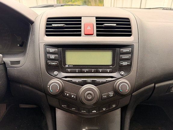 Honda Accord 20 of 27