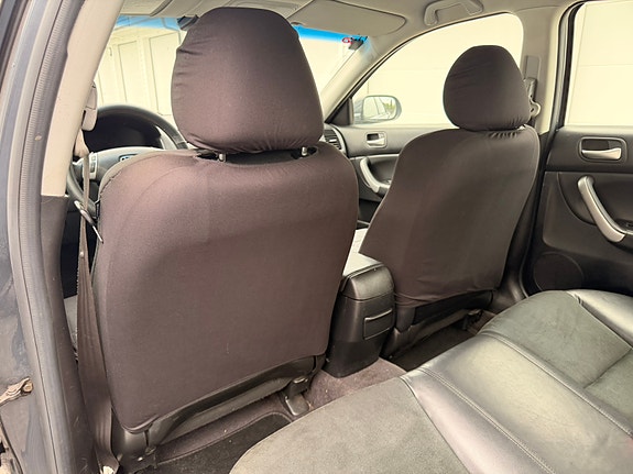 Honda Accord 13 of 27