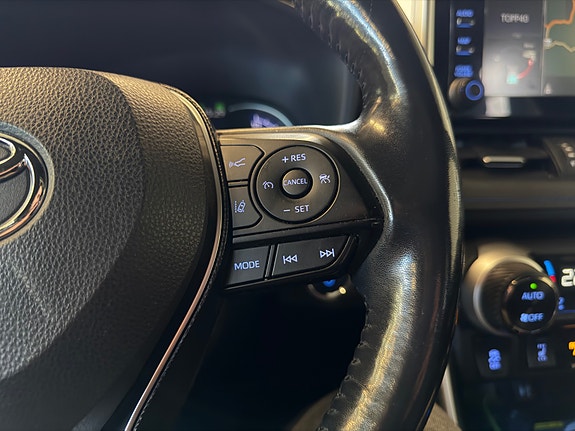 Toyota RAV4 27 of 30