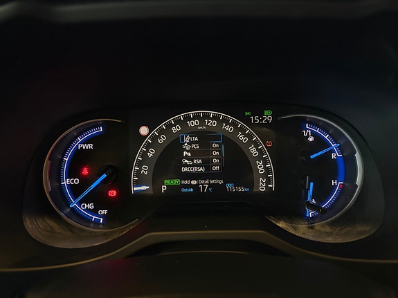 Toyota RAV4 28 of 30
