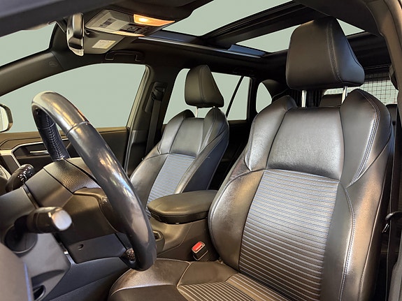 Toyota RAV4 10 of 30
