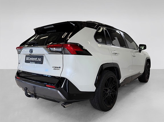 Toyota RAV4 4 of 30