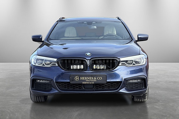 BMW 540i 3 of 30