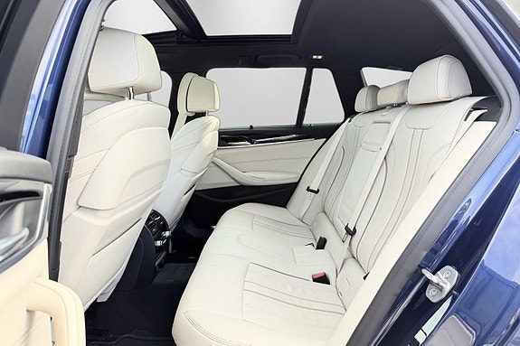 BMW 540i 17 of 30
