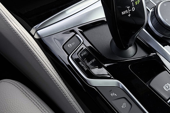 BMW 540i 24 of 30