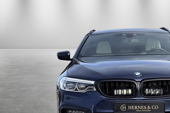 BMW 540i 4 of 30