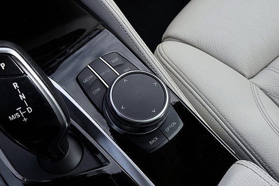BMW 540i 25 of 30