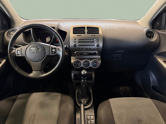 Toyota Urban Cruiser 14 of 29