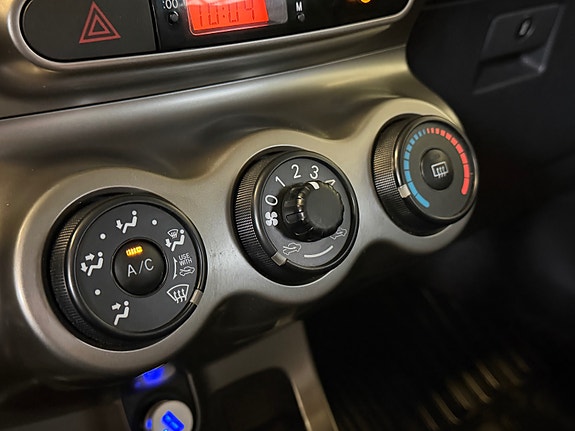 Toyota Urban Cruiser 16 of 29