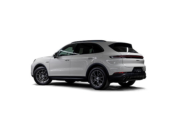 Porsche Cayenne 12 of 30
