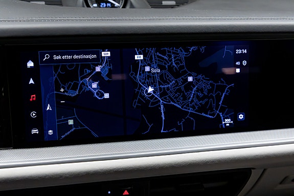 Porsche Cayenne 28 of 30