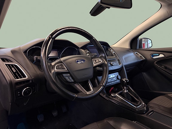 Ford Focus 14 of 30