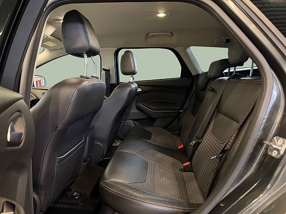 Ford Focus 11 of 30