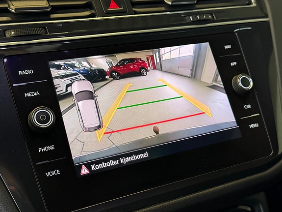 Volkswagen Tiguan Allspace 19 of 30