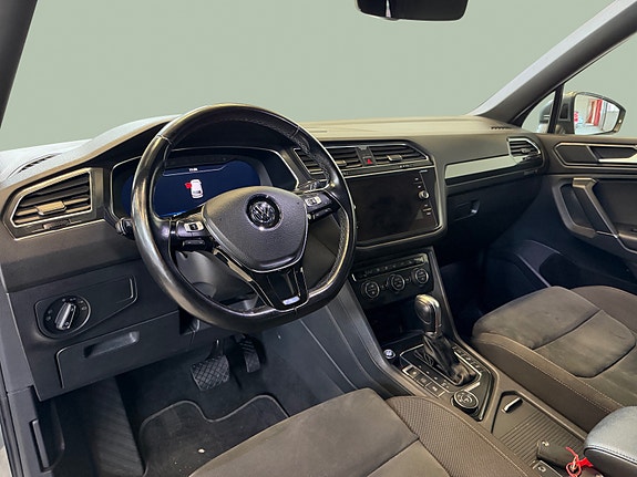 Volkswagen Tiguan Allspace 16 of 30
