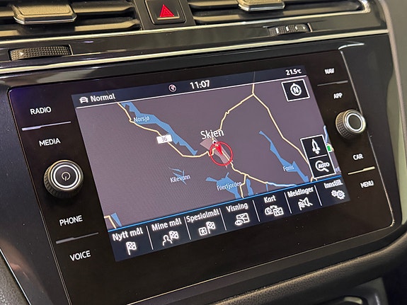 Volkswagen Tiguan Allspace 18 of 30