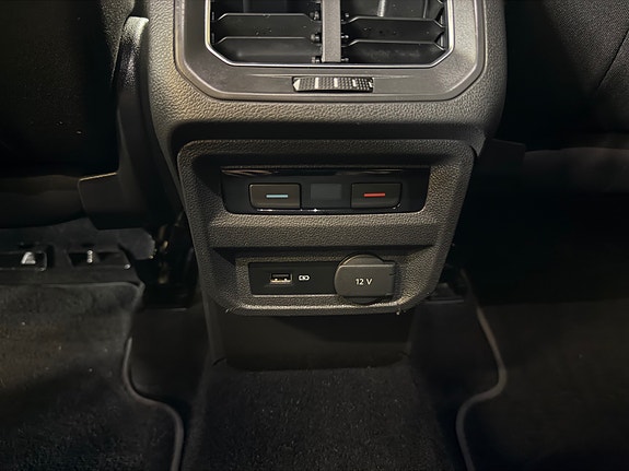Volkswagen Tiguan Allspace 29 of 30
