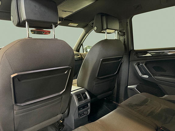 Volkswagen Tiguan Allspace 14 of 30