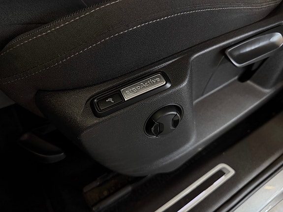 Volkswagen Tiguan Allspace 27 of 30