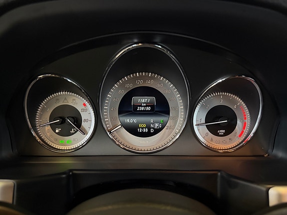 Mercedes-Benz GLK220 24 of 30