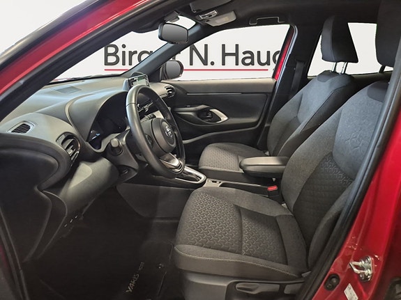 Toyota Yaris Cross 9 of 14