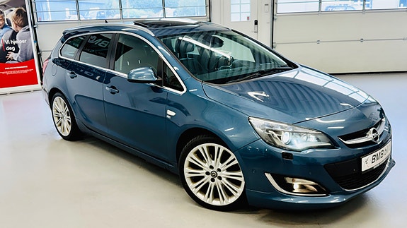 Opel Astra 2 of 30