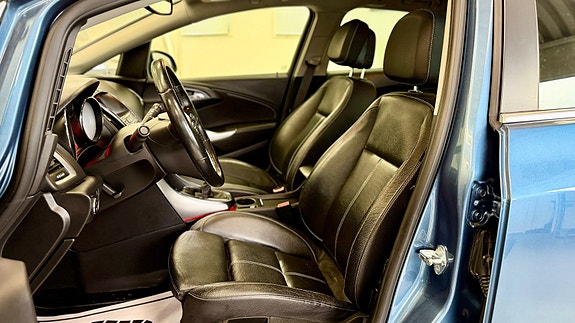 Opel Astra 13 of 30