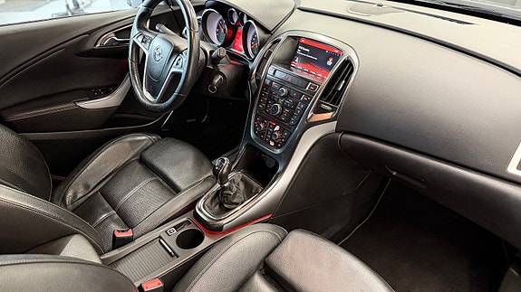 Opel Astra 15 of 30
