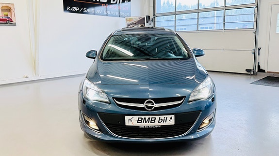 Opel Astra 10 of 30