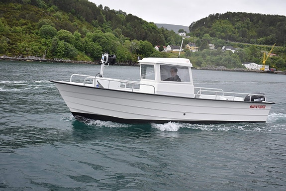 ØIEN 710H , FERDIG UTSTYRT, KLAR TIL HUMMERFISKE 2 of 30
