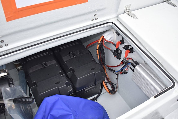 ØIEN 710H , FERDIG UTSTYRT, KLAR TIL HUMMERFISKE 7 of 30