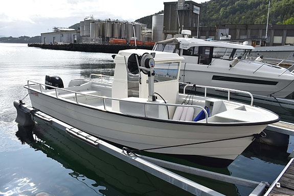 ØIEN 710H , FERDIG UTSTYRT, KLAR TIL HUMMERFISKE 17 of 30