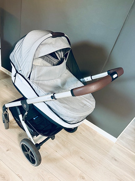 Product image 8 of 9