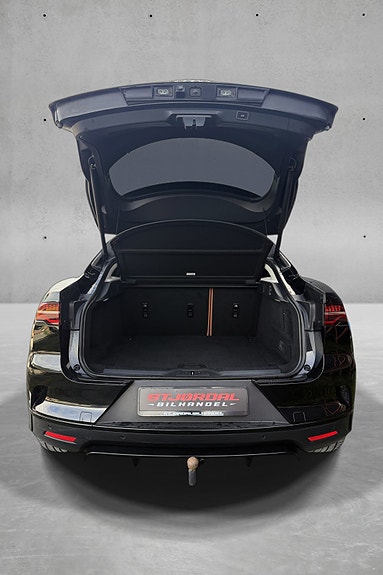 Jaguar I-PACE 23 of 23