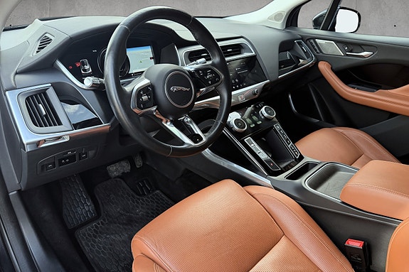 Jaguar I-PACE 10 of 23
