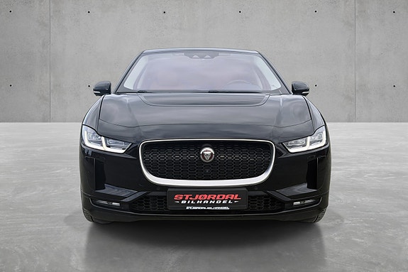 Jaguar I-PACE 8 of 23