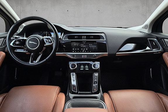 Jaguar I-PACE 13 of 23