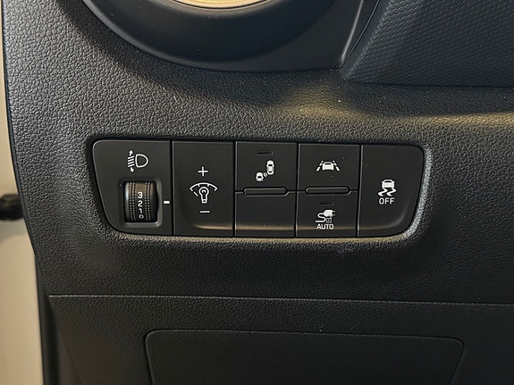 Hyundai Kona 21 of 26