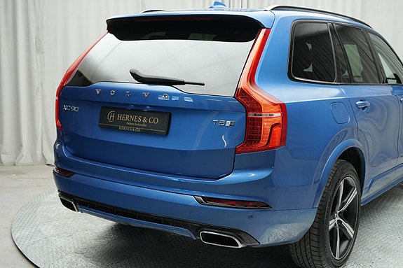 Volvo XC90 4 of 30