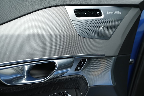 Volvo XC90 28 of 30