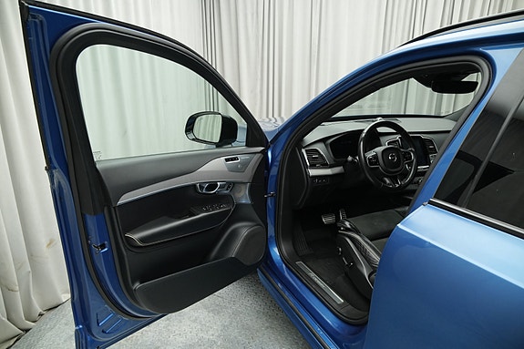 Volvo XC90 25 of 30