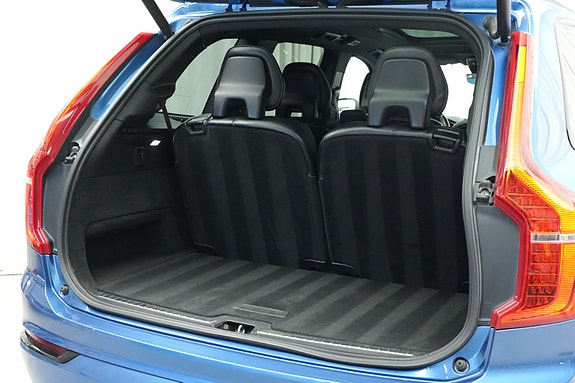 Volvo XC90 5 of 30