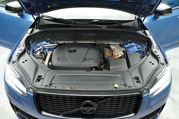 Volvo XC90 24 of 30
