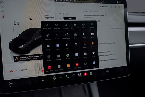 Tesla Model Y 14 of 25