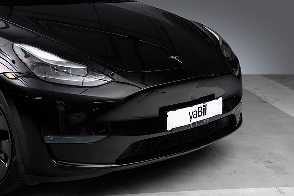 Tesla Model Y 2 of 25