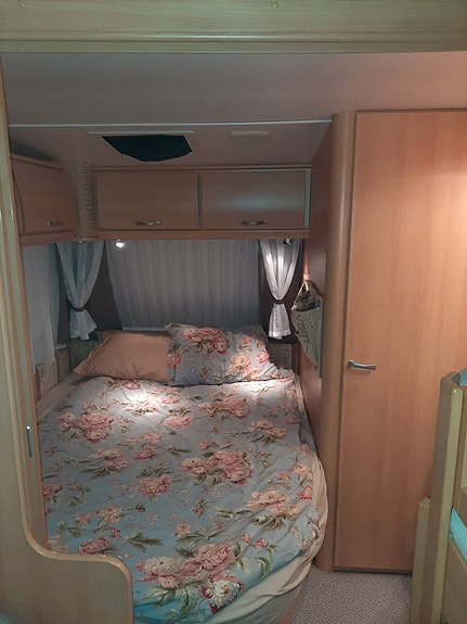 T.E. Caravan Tec Travel King med nytt spikertelt og fast plass på Mageli Camping 12 of 13
