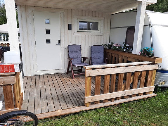 T.E. Caravan Tec Travel King med nytt spikertelt og fast plass på Mageli Camping 3 of 13